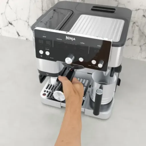 Avis Ninja Luxe Essential ES501EU : la machine 2-en-1 qui veut remplacer votre expresso et votre filtre