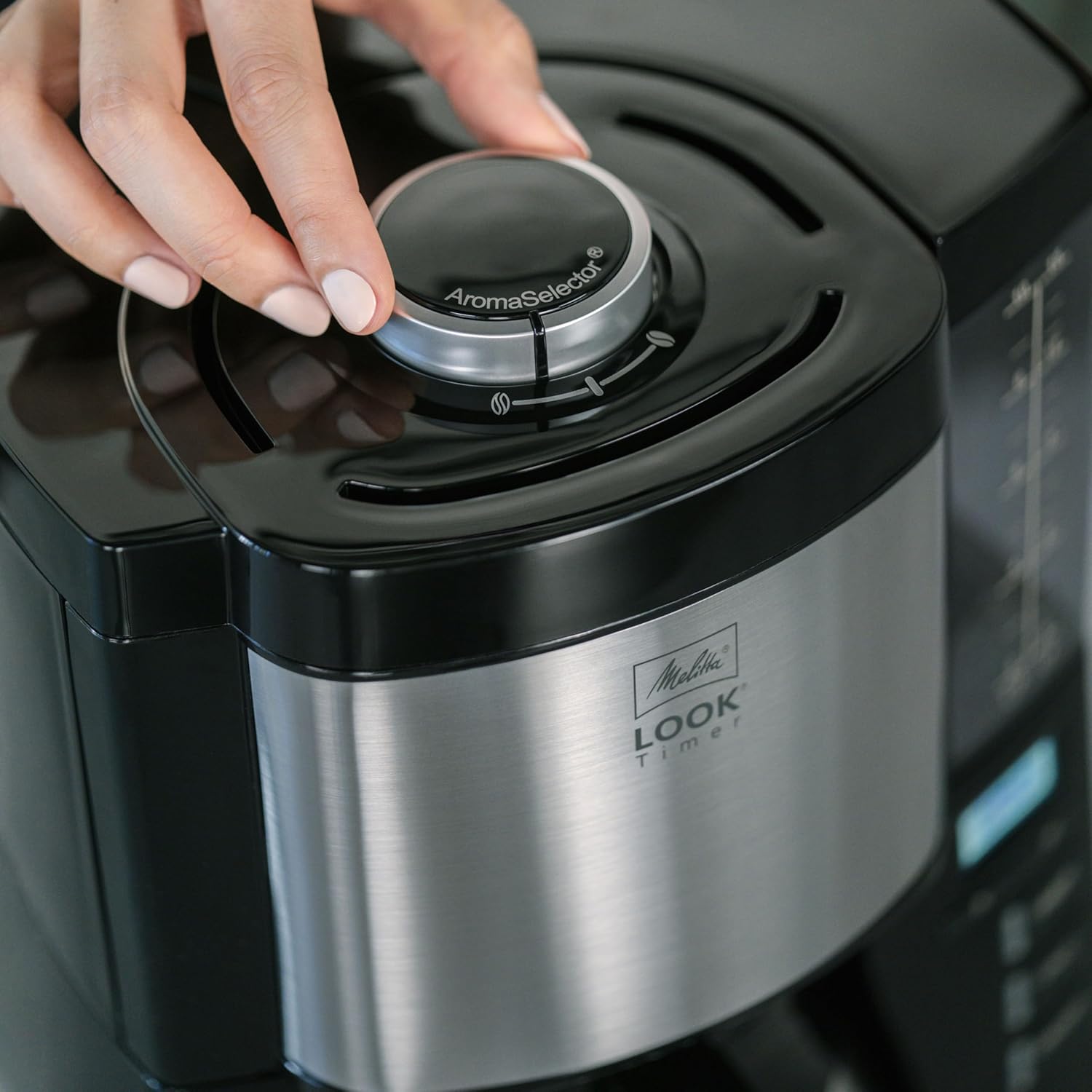 Cafetière à filtre Look V Therm Timer Noire, avec Carafe thermique et fonction minuterie, Réservoir d'eau amovible et programme de détartrage, capacité 10-15 tasses, modèle 1025-18 Noir/Acier Cafetière