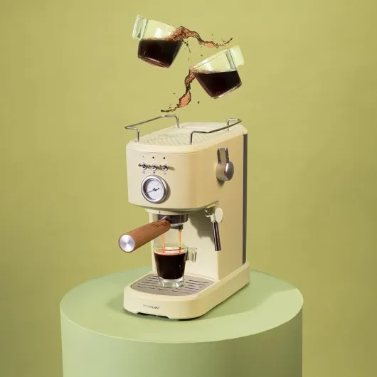 Cecotec Cafetière espresso compacte Power Espresso 20 Retro Green - 1100 W, 20 Bars, Système Thermoblock, Buse orientable, Porte-filtre avec double sortie et 2 filtres, 1,25 litre Avec manomètre Vert