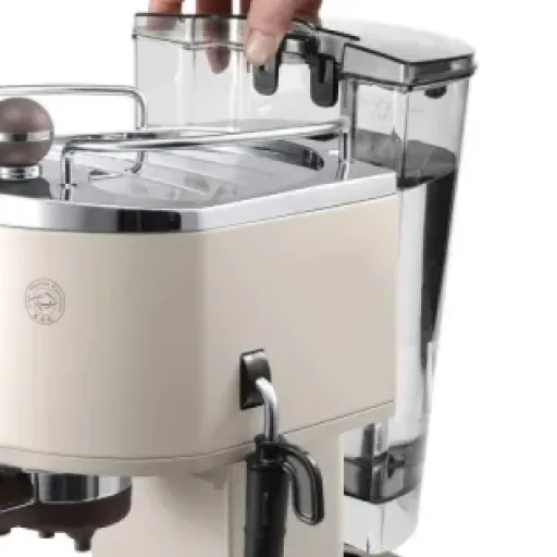 Test De'Longhi Vintage Icona : Une machine à espresso qui fait le boulot sans chichis