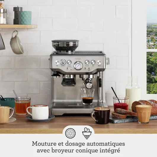 The Barista Express - Machine à Café avec Mousseur à Lait Manuel et Moulin - Mouture Automatique, Mousse Personnalisée - Acier Inoxydable Brossé, Pichet à Lait avec Thermomètre Argenté Pichet à Lait avec Thermomètre